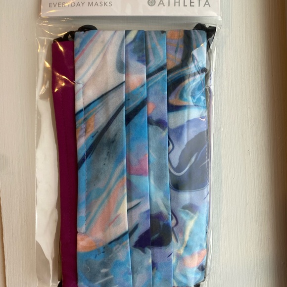 Athleta Everyday Non Medical Face Masks - Picture 4 of 7